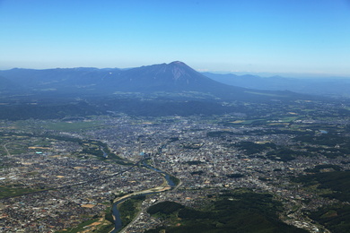 花巻上空300m